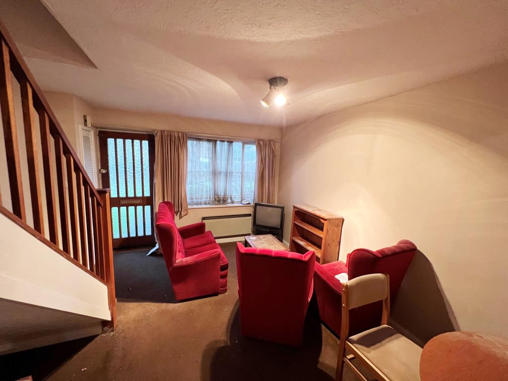 Lot: 10 - HOUSE FOR IMPROVEMENT -